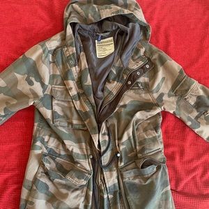 H&M Camouflage Trench coat